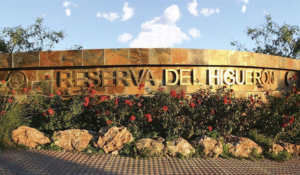 Apartamentos Reserva Del Higueron Deluxe & Spa ベナルマデナ エクステリア 写真